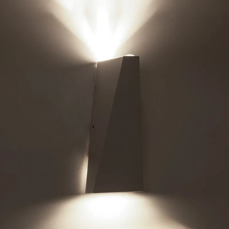 GLOBOSTAR® TRIANDE 60555 Μοντέρνο Φωτιστικό Τοίχου - Απλίκα LED 10W 1200lm 5°/60° AC 220-240V Αδιάβροχο IP65 Φυσικό Λευκό 4500K - Bridgelux COB Chip & TÜV SÜD Driver - Γκρι Ανθρακί Ματ - Μ8.5 x Π8.5 x Υ20cm - 5 Χρόνια Εγγύηση