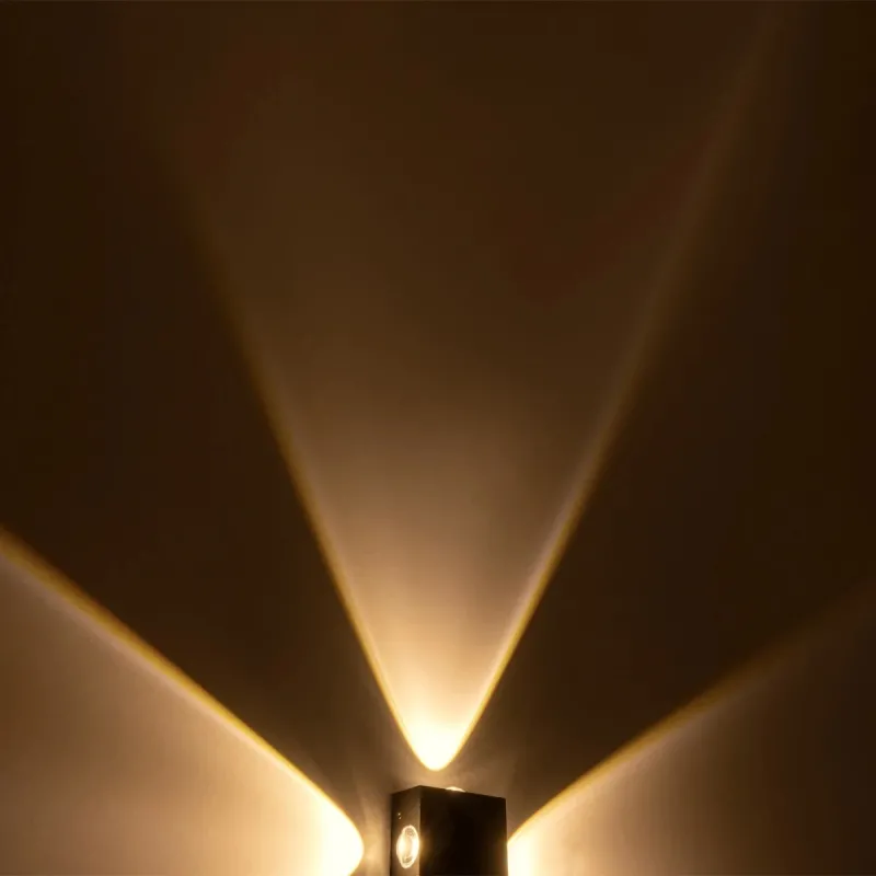 GLOBOSTAR® HIKARI 60686 Μοντέρνο Φωτιστικό Τοίχου - Απλίκα LED 8W 800lm 30° AC 220-240V Αδιάβροχο IP65 Θερμό Λευκό 2700K - CREE XPE Chip & TÜV SÜD Driver - Μαύρο Ματ - Μ9 x Π4 x Υ9cm - 5 Χρόνια Εγγύηση
