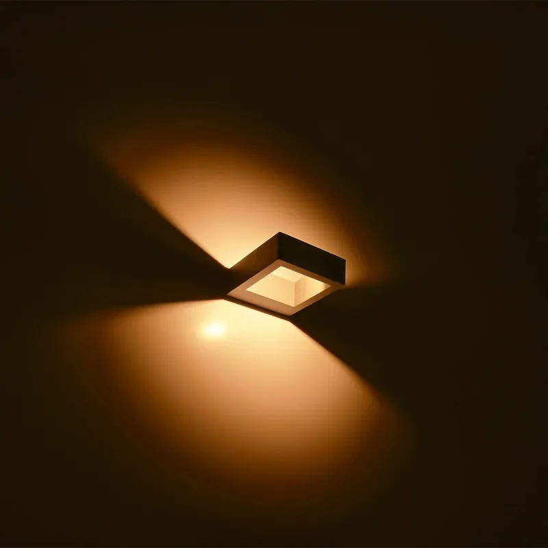 kelvo® AURA KLV-101-0117 Φωτιστικό Τοίχου / Απλίκα LED 7W 875lm 45° AC 220-240V Αδιάβροχο IP65 Θερμό Λευκό 2700K - Bridgelux COB Chip & TÜV SÜD Driver - Γκρι Ανθρακί Ματ - Μ13 x Π15 x Υ4.5cm - 5 Χρόνια Εγγύηση