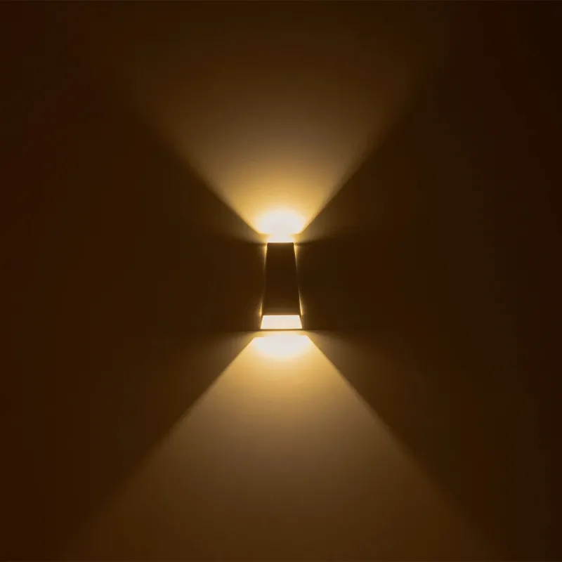 kelvo® FLUX KLV-101-0121 Φωτιστικό Τοίχου / Απλίκα LED 6W 750lm 30° AC 220-240V Αδιάβροχο IP65 Θερμό Λευκό 2700K - Bridgelux COB Chip & TÜV SÜD Driver - Λευκό Ματ - Μ5 x Π8.5 x Υ17cm - 5 Χρόνια Εγγύηση