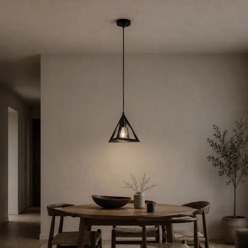 GLOBOSTAR® TRIANGLE 01063 Μοντέρνο Κρεμαστό Φωτιστικό Οροφής με Ντουί 1 x E27 AC 220-240V IP20 - Μαύρο - Μ25 x Π25 x Y21cm