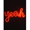 GloboStar® 78589 Φωτιστικό Ταμπέλα Φωτεινή Επιγραφή NEON LED Σήμανσης YEAH 5W με Καλώδιο Τροφοδοσίας USB - Μπαταρίας 3xAAA (Δεν Περιλαμβάνονται) - Κόκκινο