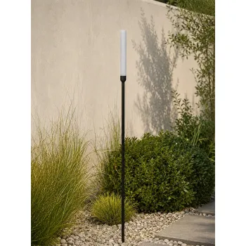 GLOBOSTAR® REED GLB-103-0006 Φωτιστικό Κολωνάκι Κήπου με Καρφωτή Βάση LED 2W 180lm 360° DC 24V Αδιάβροχο IP65 Θερμό Λευκό 2700K - Sanan SMD Chip - Μαύρο Ματ - Μ2 x Π2 x Υ100cm - 3 Χρόνια Εγγύηση