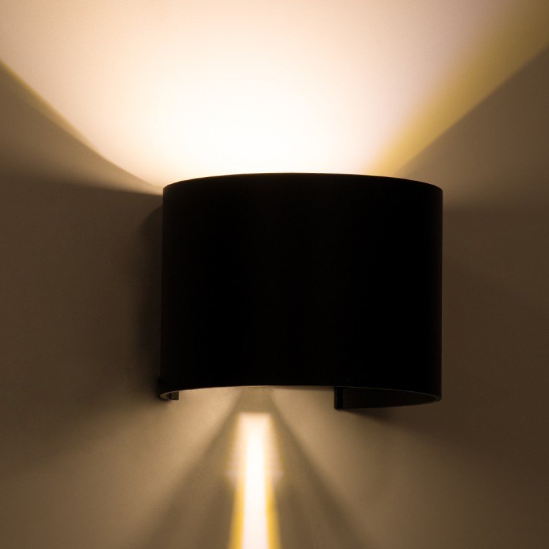 GLOBOSTAR® AXIS-R 60637 Μοντέρνο Φωτιστικό Τοίχου - Απλίκα LED 10W 1000lm 5°/60° AC 220-240V Αδιάβροχο IP65 Θερμό Λευκό 2700K - Bridgelux COB Chip & TÜV SÜD Driver - Μαύρο Ματ - Μ10 x Π10 x Υ10cm - 5 Χρόνια Εγγύηση
