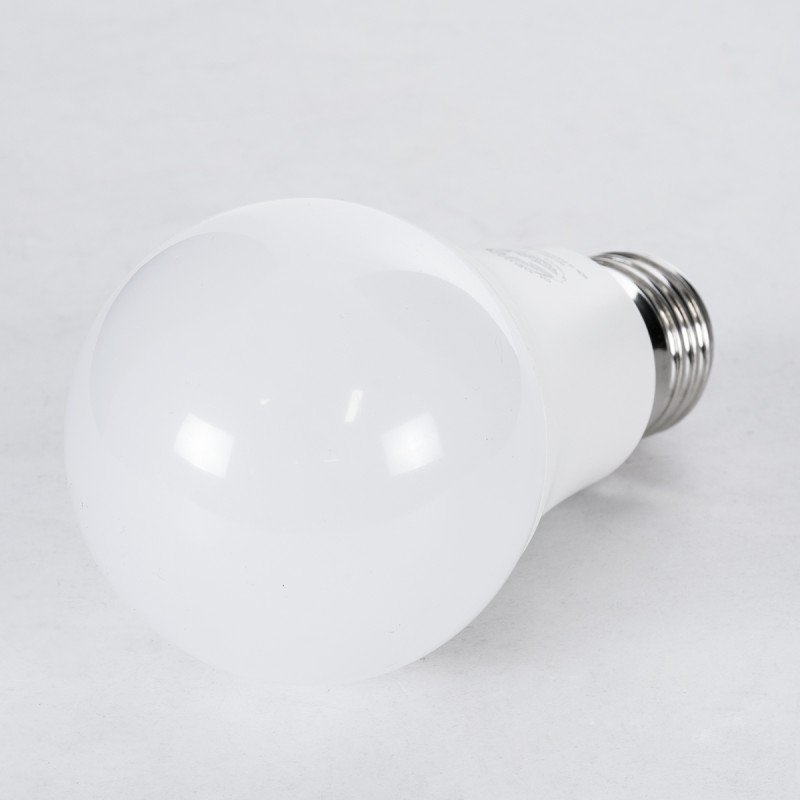 GLOBOSTAR® GLOBE 60048 Λάμπα E27 A60 LED 15W 1500lm 260° AC 220-240V IP20 Ψυχρό Λευκό 6000K Dimmable - Lumileds SMD Chip - Λευκό Γαλακτερό - Μ6 x Π6 x Υ11.9cm - 3 Χρόνια Εγγύηση