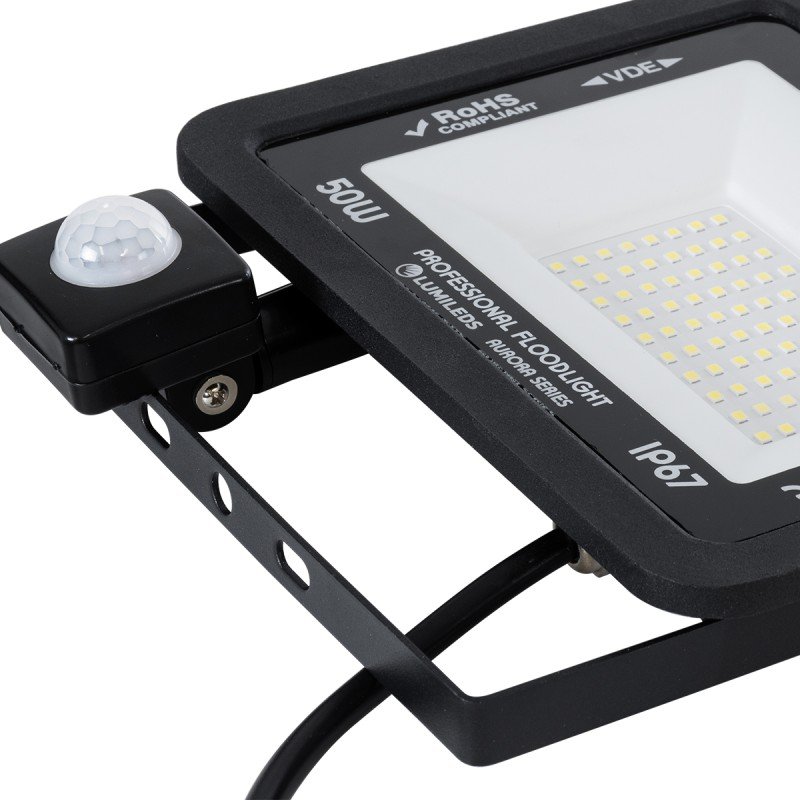GLOBOSTAR® AURORA 61441 Προβολέας με Ανιχνευτή PIR / Αισθητήρα Κίνησης LED 50W 6250lm 120° AC 220-240V Αδιάβροχο IP67 Ψυχρό Λευκό 6000K - Lumileds SMD Chip - TÜV Rheinland Certified - Μαύρο Ματ - Μ21 x Π5 x Υ21cm - 3 Χρόνια Εγγύηση